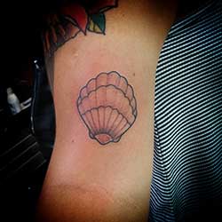 Tattoo of seashell